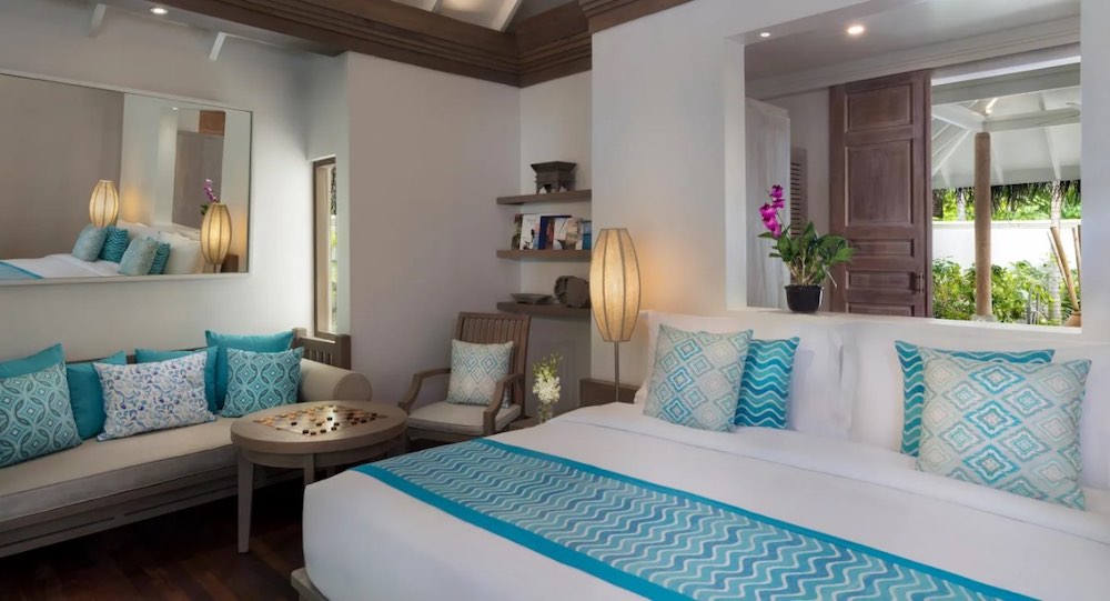 Beachfront Villa photo 3
